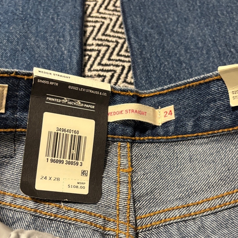 Levi’s Wedgie Straight high Rise Jeans | Sz 24 - Picture 2 of 7